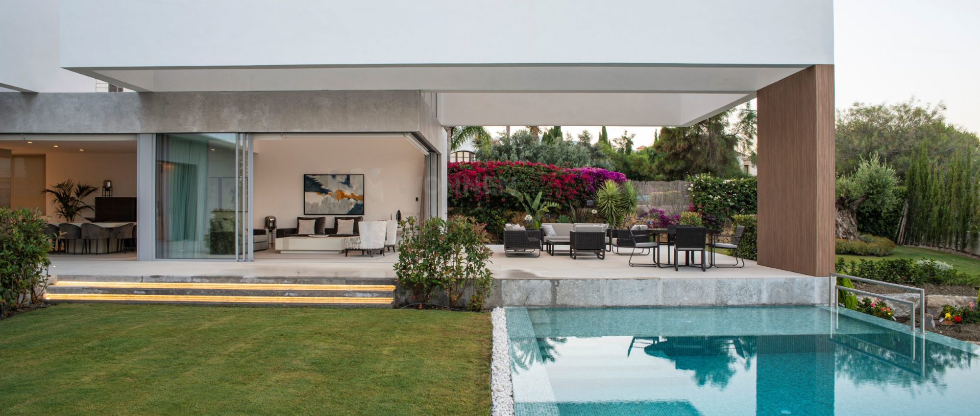 Spektakuläre moderne Villa in Benahavis – Los Flamingos Golf