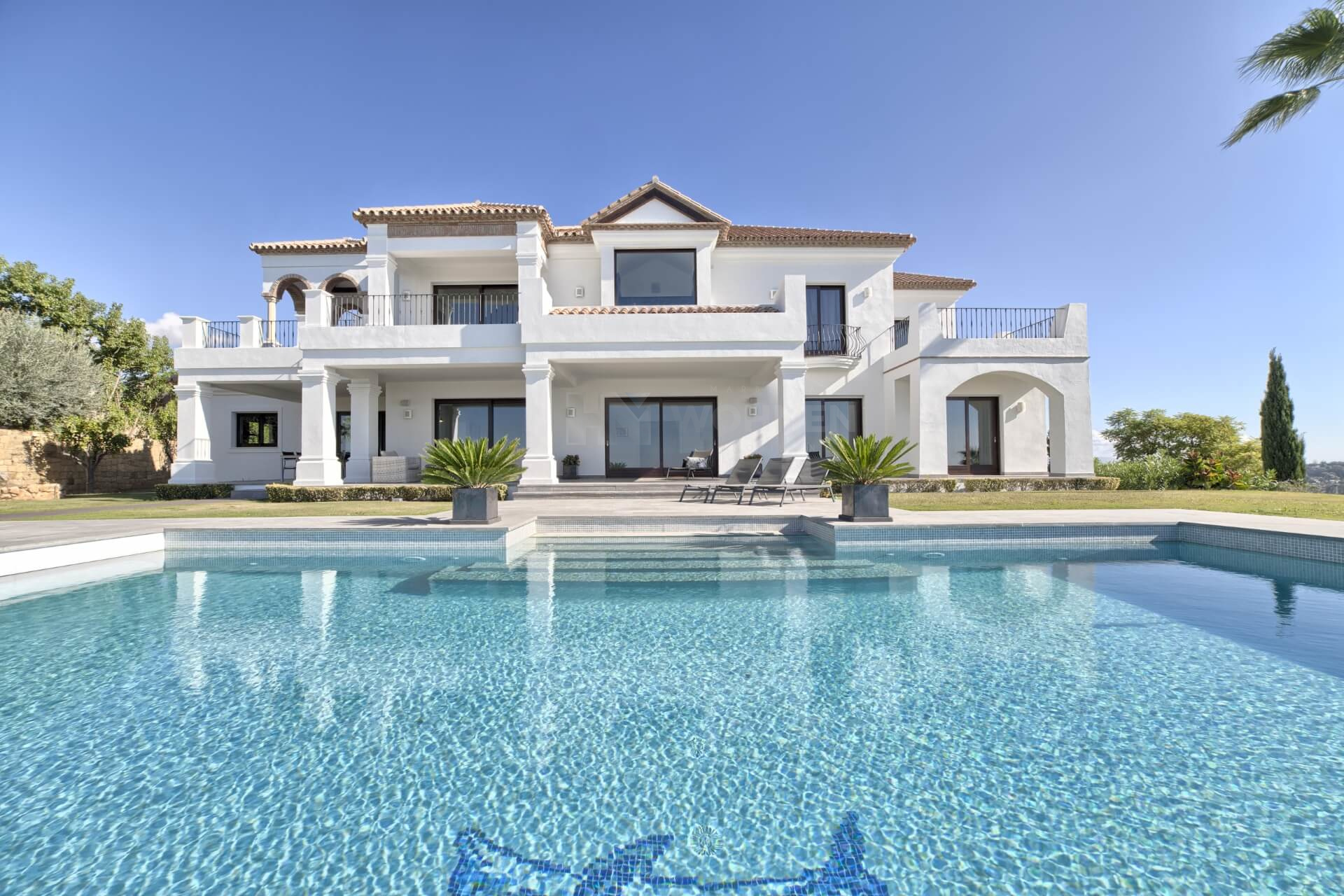 Hochwertige Villa, die nach höchsten Standards im Los Flamingos Golf Resort gebaut wurde
