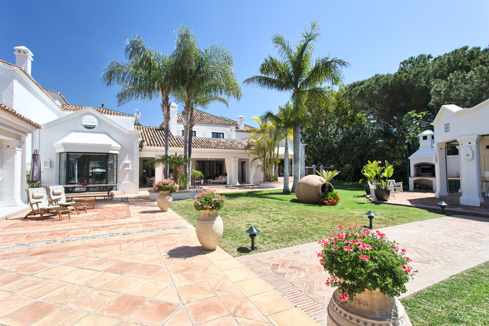 This spectacular property is one of the finest homes on the Costa del Sol