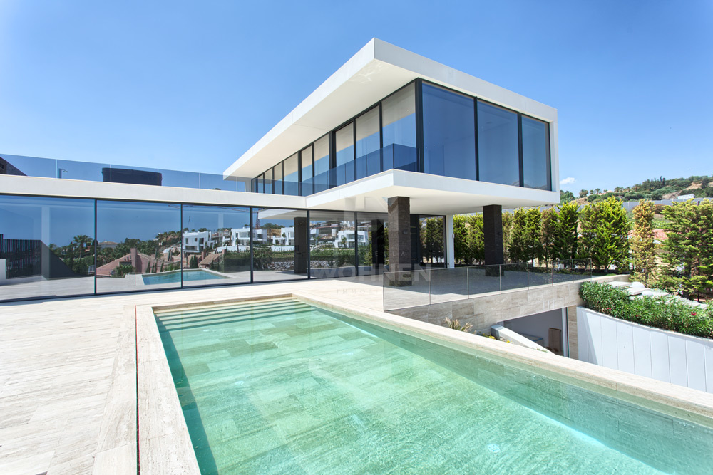 Moderne Villa nach höchsten Standards gebaut