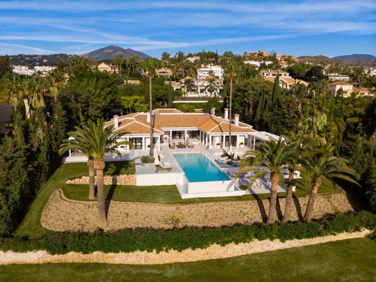 Front line golf luxury villa in La Cerquilla, Marbella