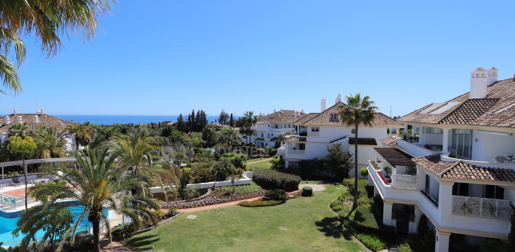 Luxurious apartment on the Golden Mile Marbella