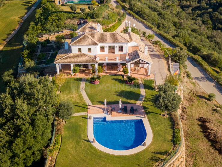 Spectacular Golf villa in Marbella Club Golf Resort with panoramic sea views