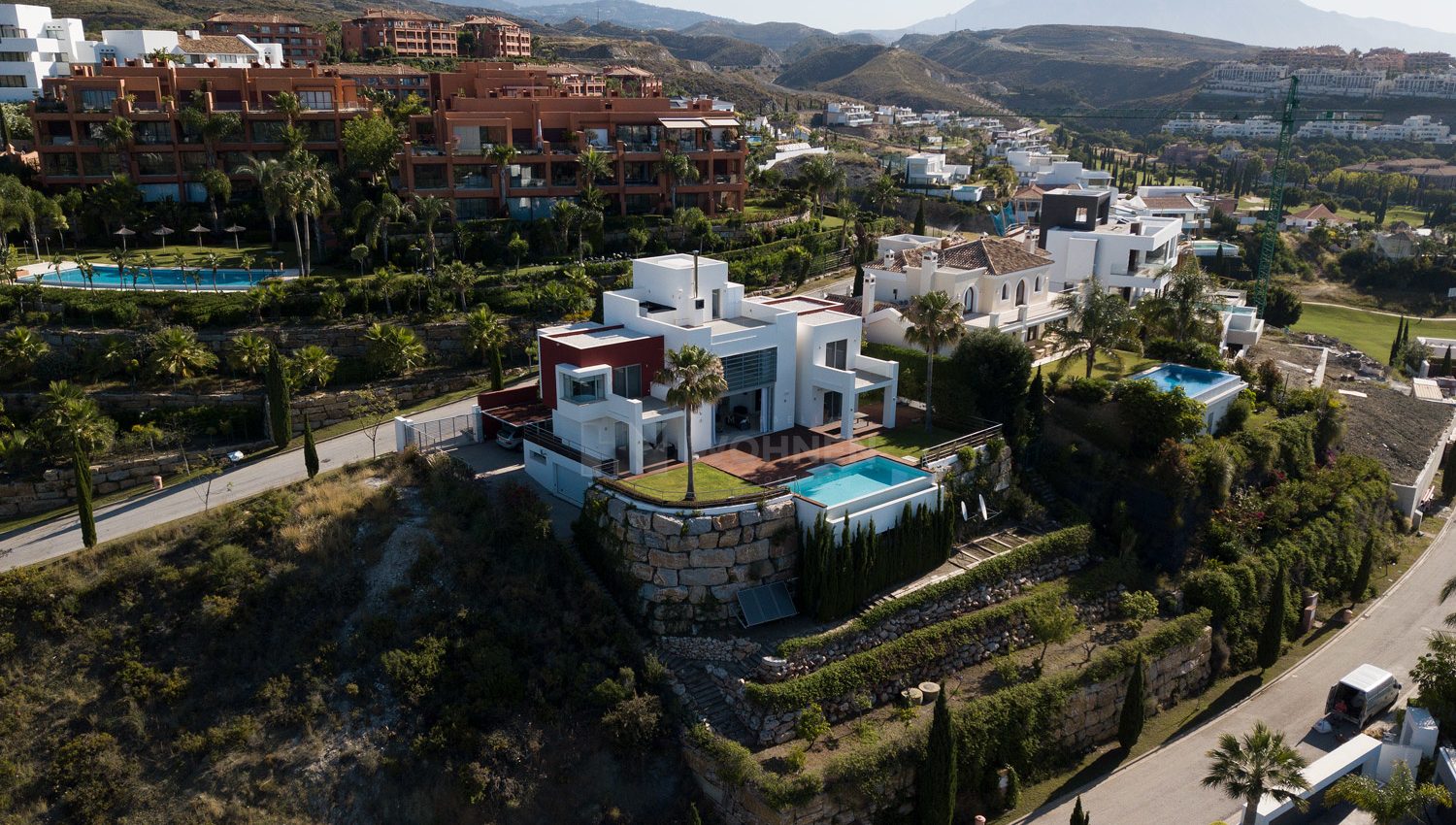 Contemporary quality villa in Los Flamingos Golf Resort
