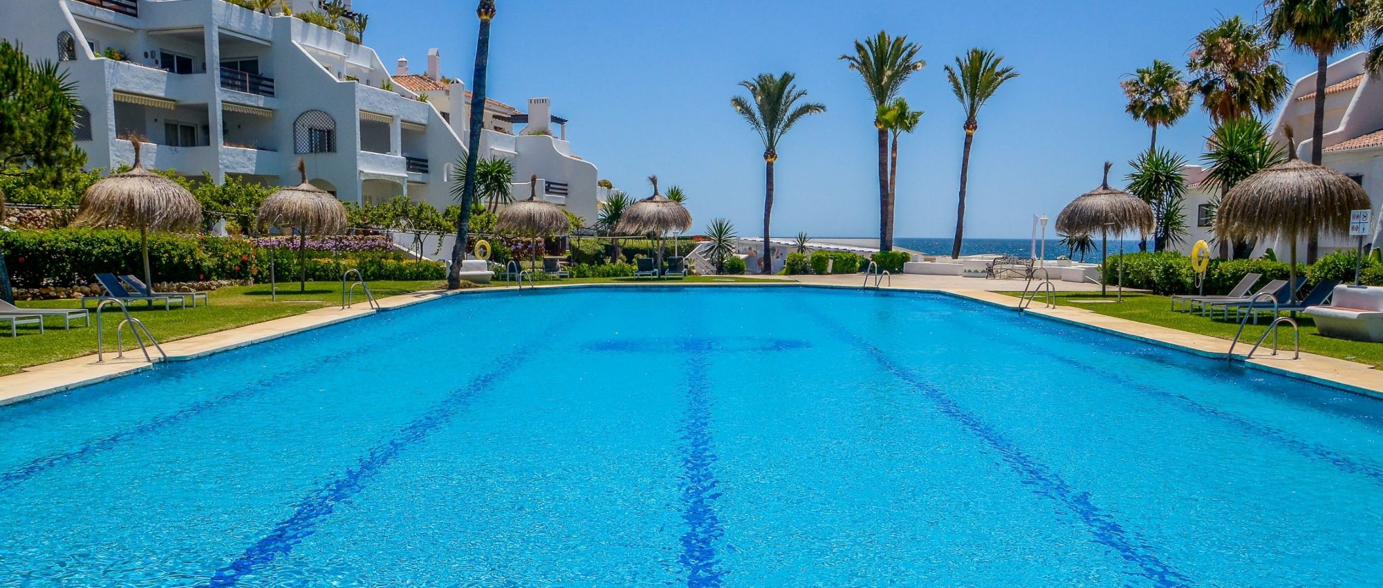 Semi-detached house right on the beach in Marbella