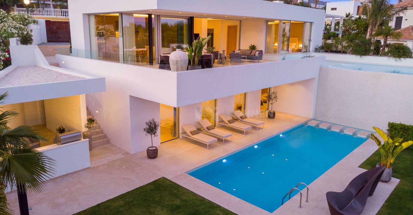 Contemporary new build luxury villa with sea views in La Quinta, Marbella