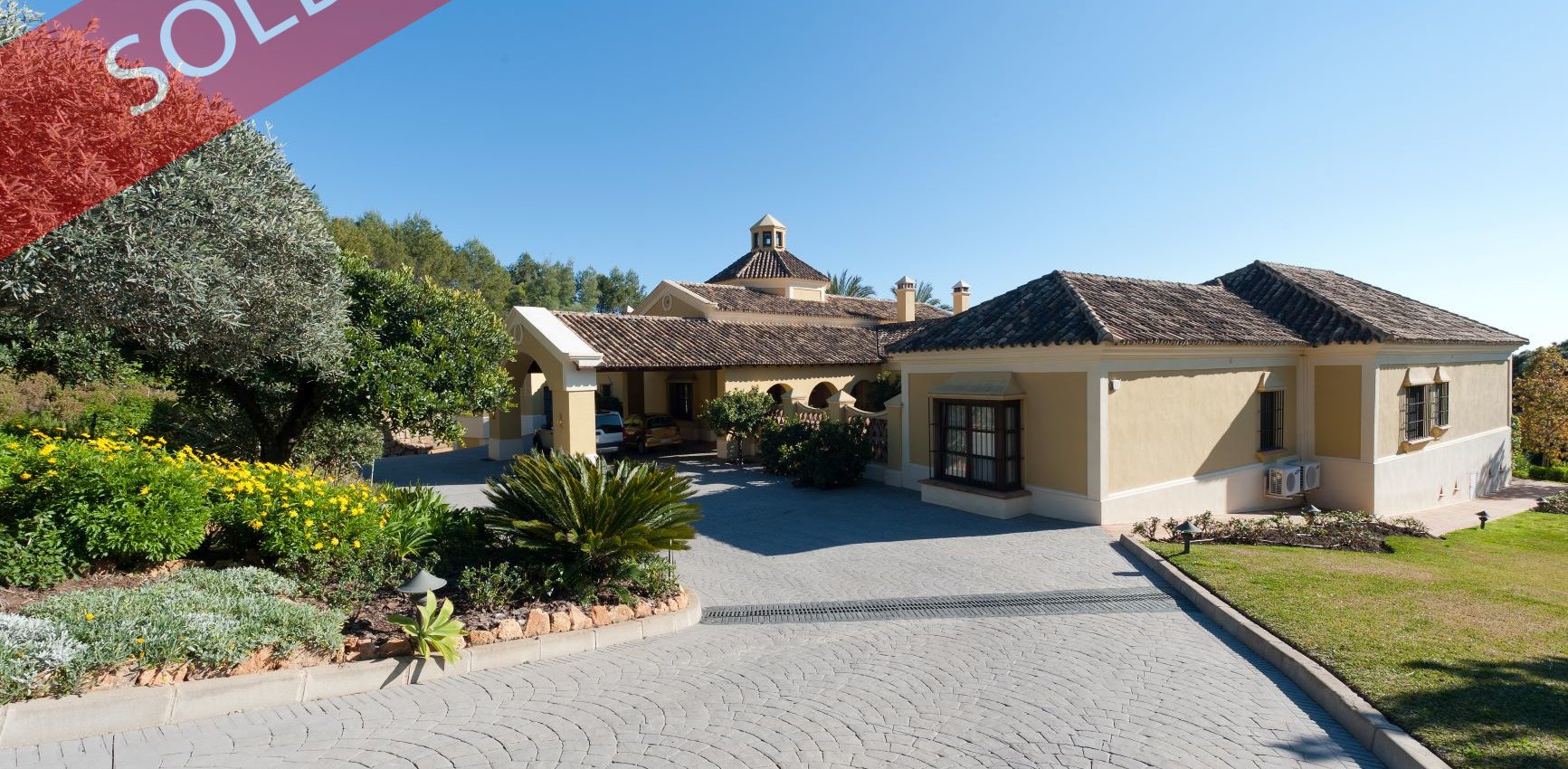 Classic style, top quality villa in La Zagaleta with beautiful sea views