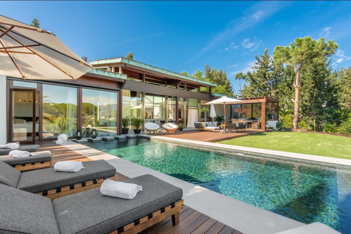 Modern Bali-style villa located in Las Brisas – Nueva Andalucia – Marbella