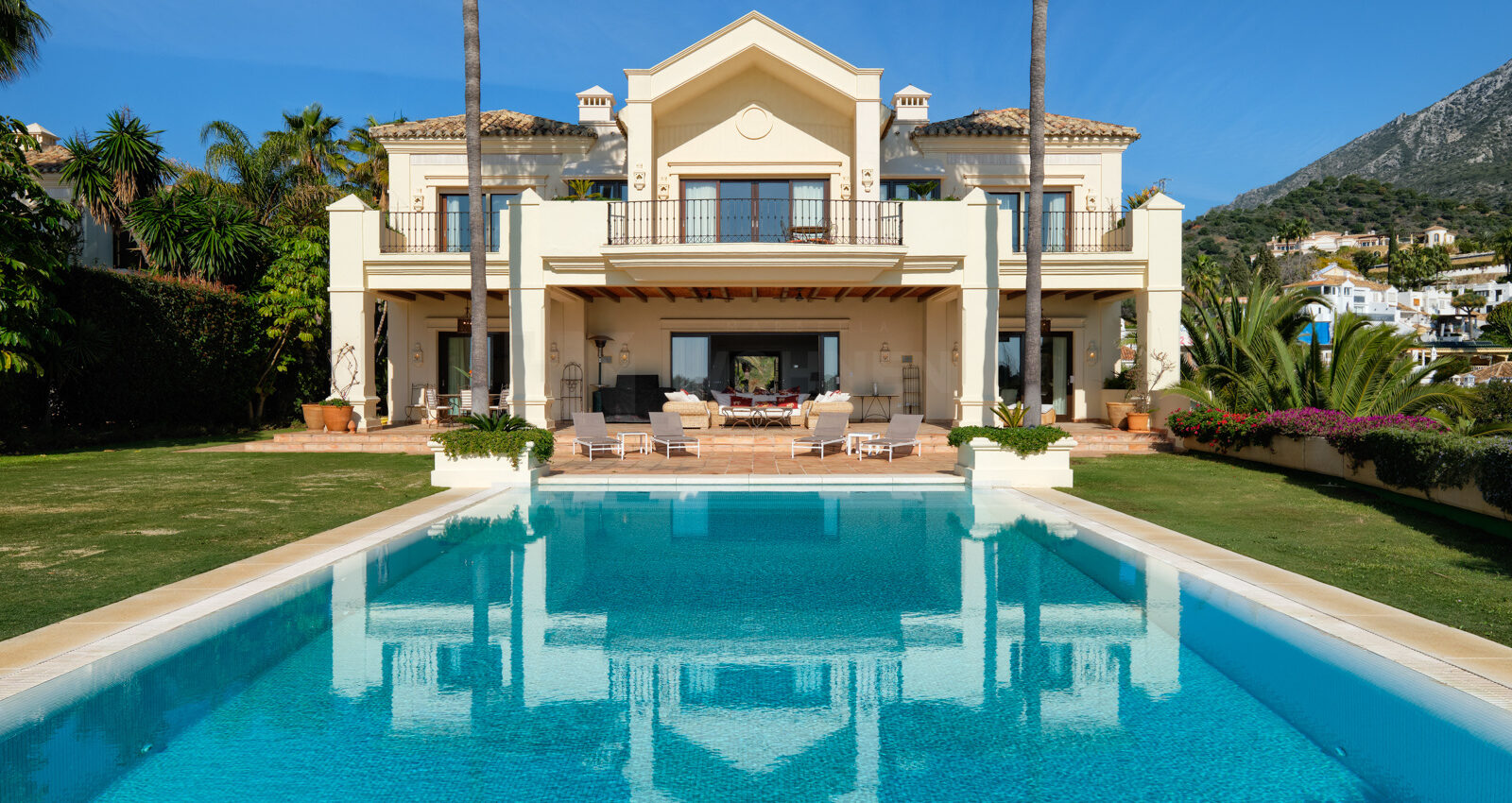 Traditionelle Villa von höchster Qualität an der Goldenen Meile Marbella