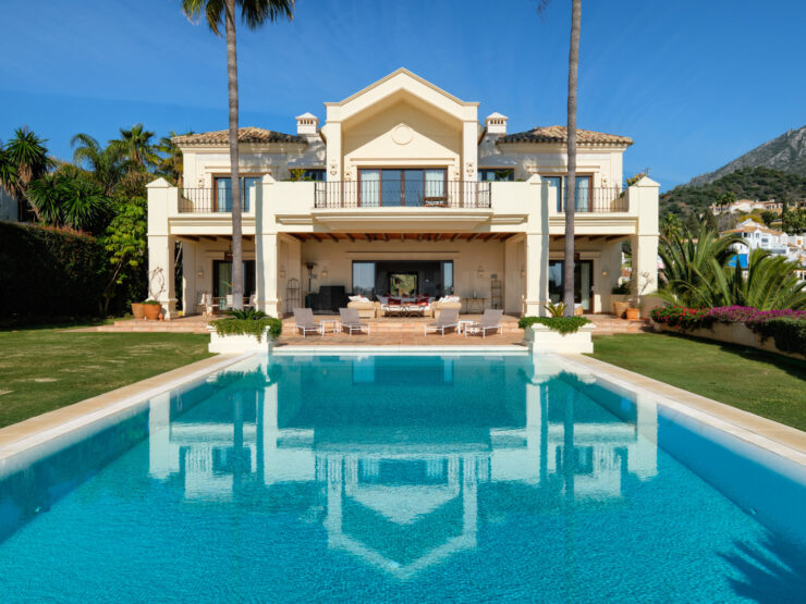 Traditional villa of the highest quality on the Golden Mile Marbella