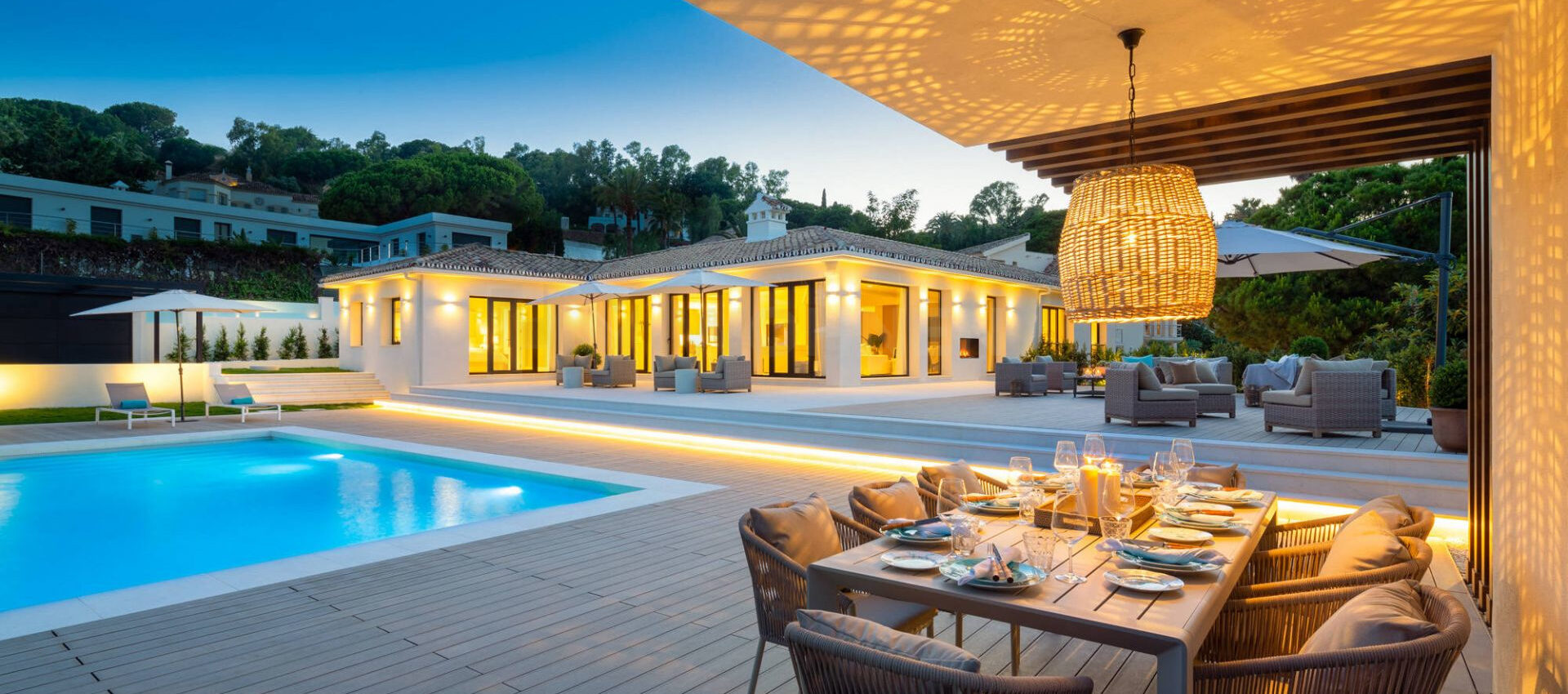 Moderne Villa im Bungalowstil in Las Brisas Golf Marbella