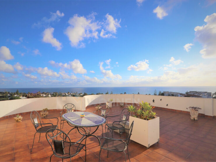 Penthouse in El Coronado Marbesa with Breathtaking Panoramic Views of the Sea