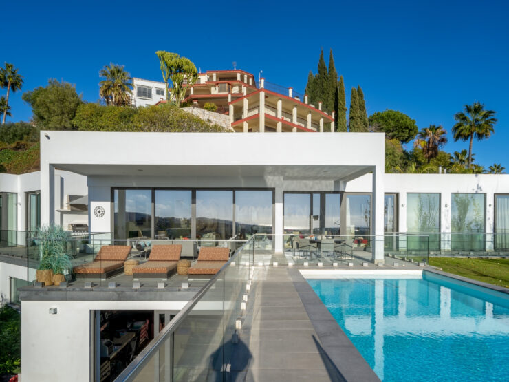 Modern villa with spectacular Sea and panoramic views