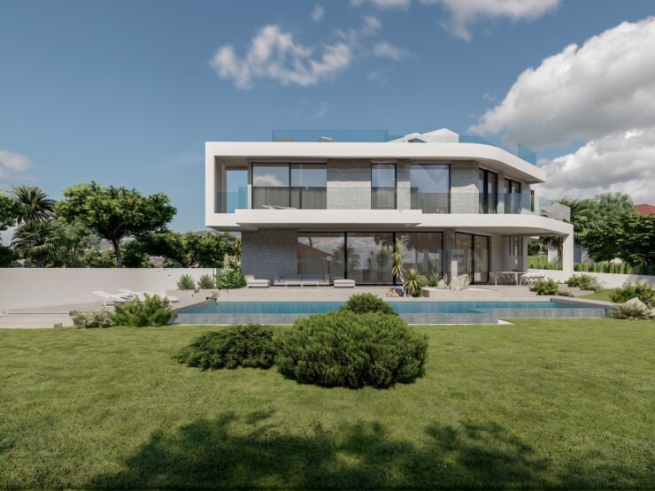 Unique and luxurious contemporary villa close to the sea