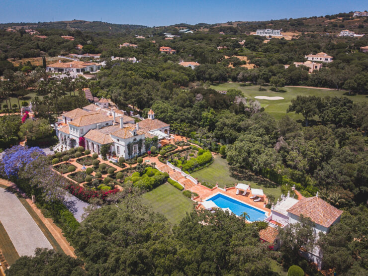Impressive mansion in one of the most exclusive residential complexes in Sotogrande