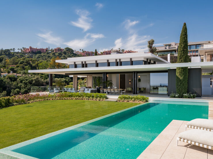 Luxury modern villa an architectural masterpiece in Marbella