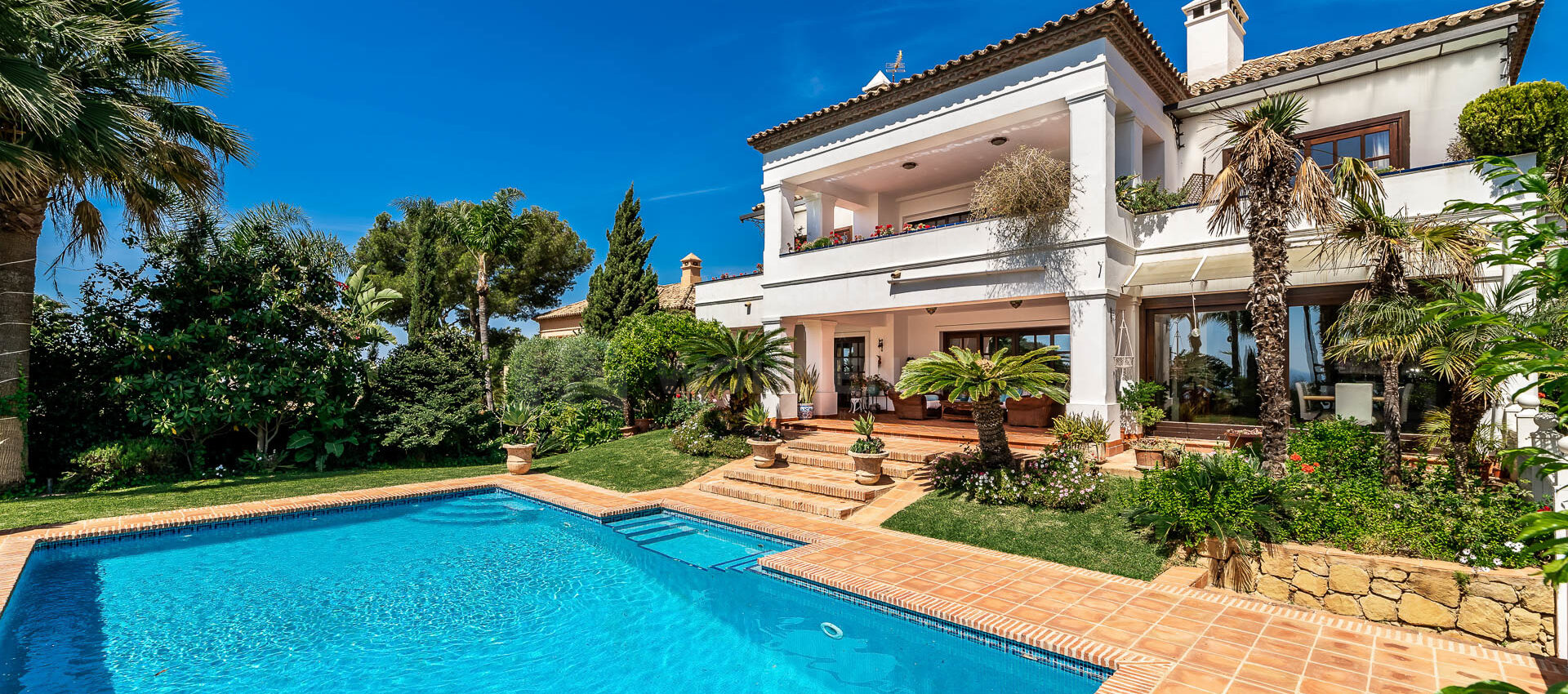 Exclusiva Villa con las mejores vistas al mar en Altos Reales Marbella