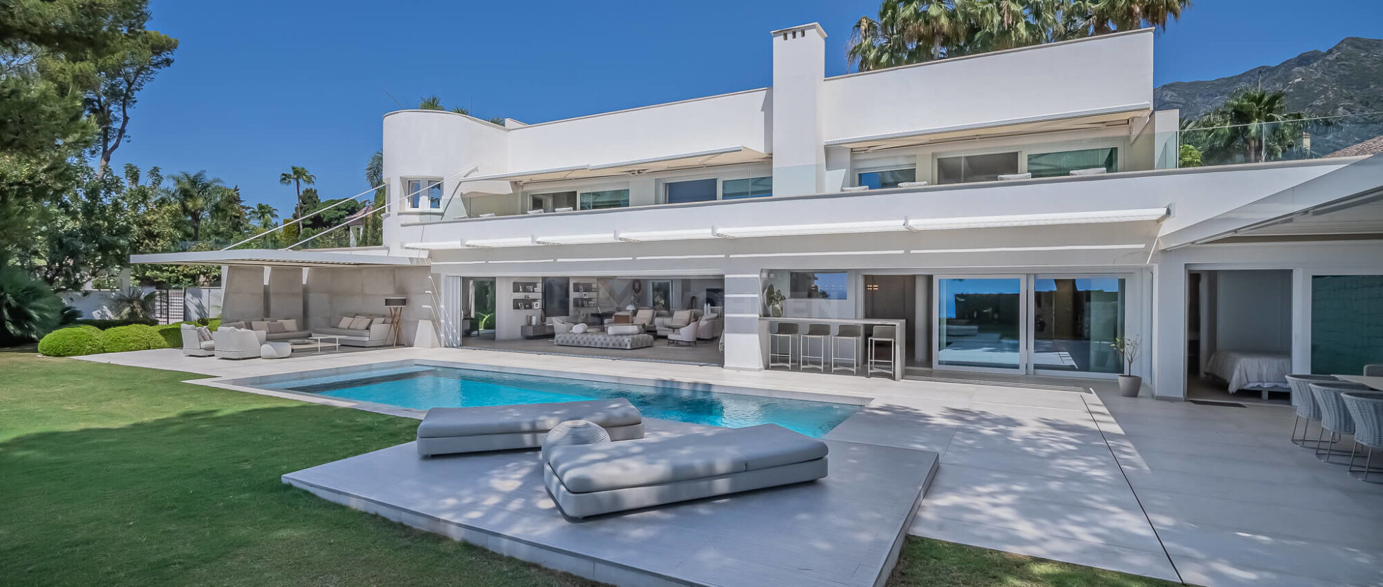 Stunning modern-style villa set on the Golden Mile Marbella