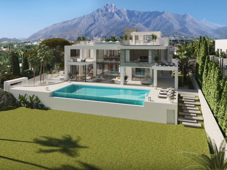 Luxury south facing villa in the Golden Mile of Marbella