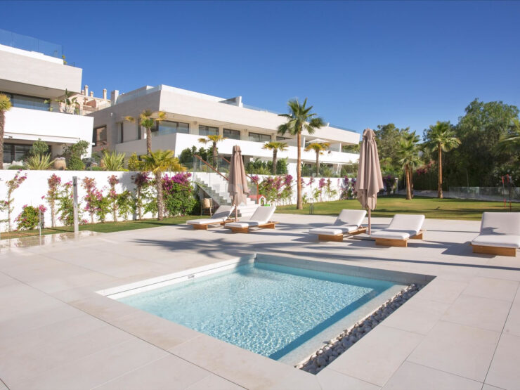 Luxurious Ground Floor Duplex on the Marbella Golden Mile