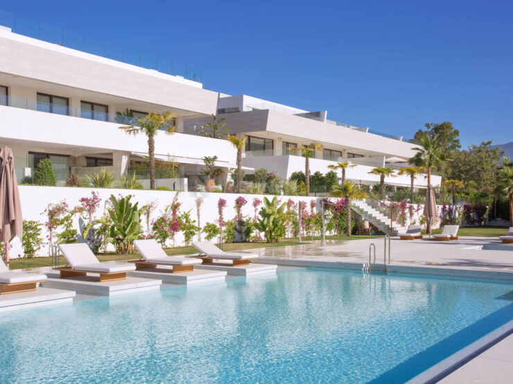 Luxurious, modern duplex penthouse apartment on the Golden Mile Marbella