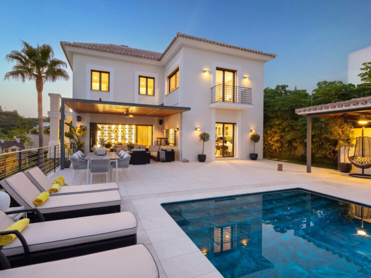 Superb contemporary villa with panoramic views to Marbella’s coastline