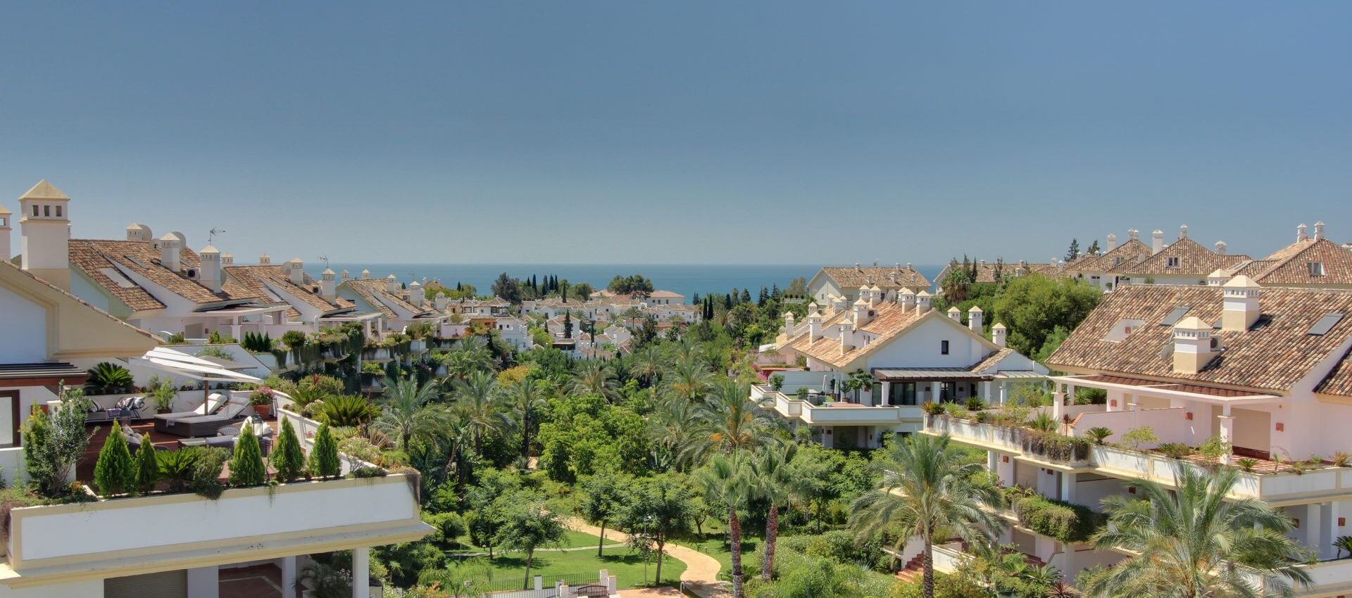 Geräumiges Duplex-Penthouse an der Goldenen Meile von Marbella