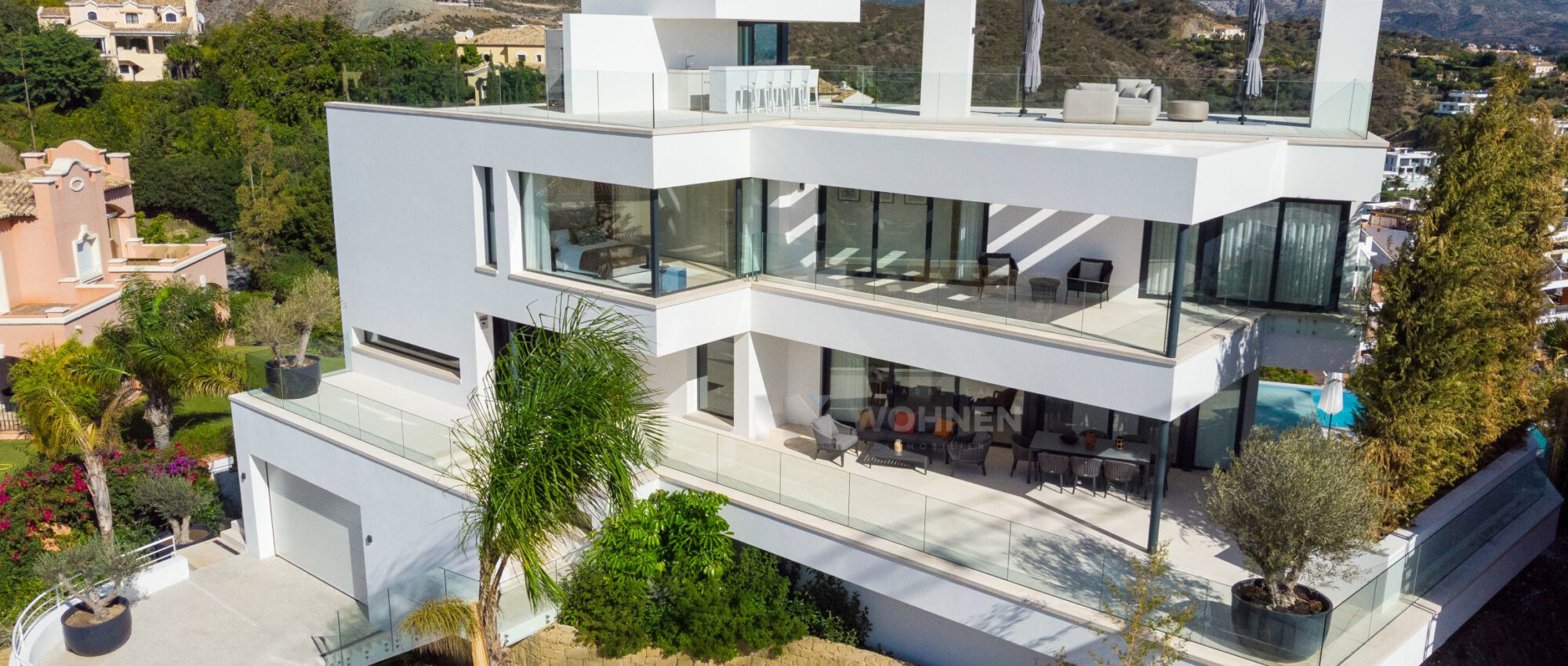 Villa moderna con vistas panorámicas en Marbella – La Quinta