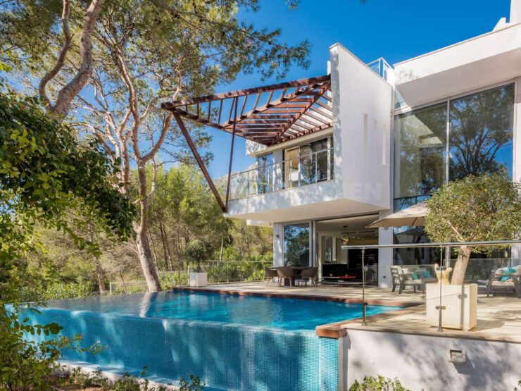 Doppelhaushälfte im modernen Design in der Goldenen Meile von Sierra Blanca Marbella