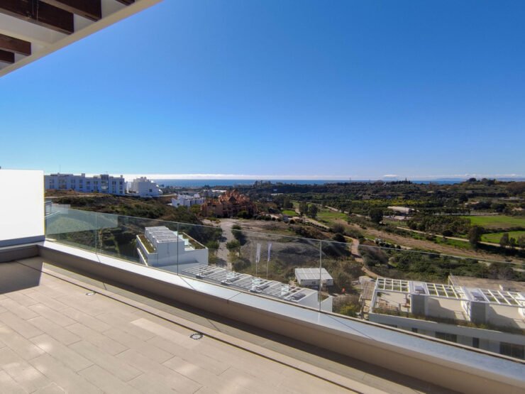 A superb duplex penthouse with sea views
