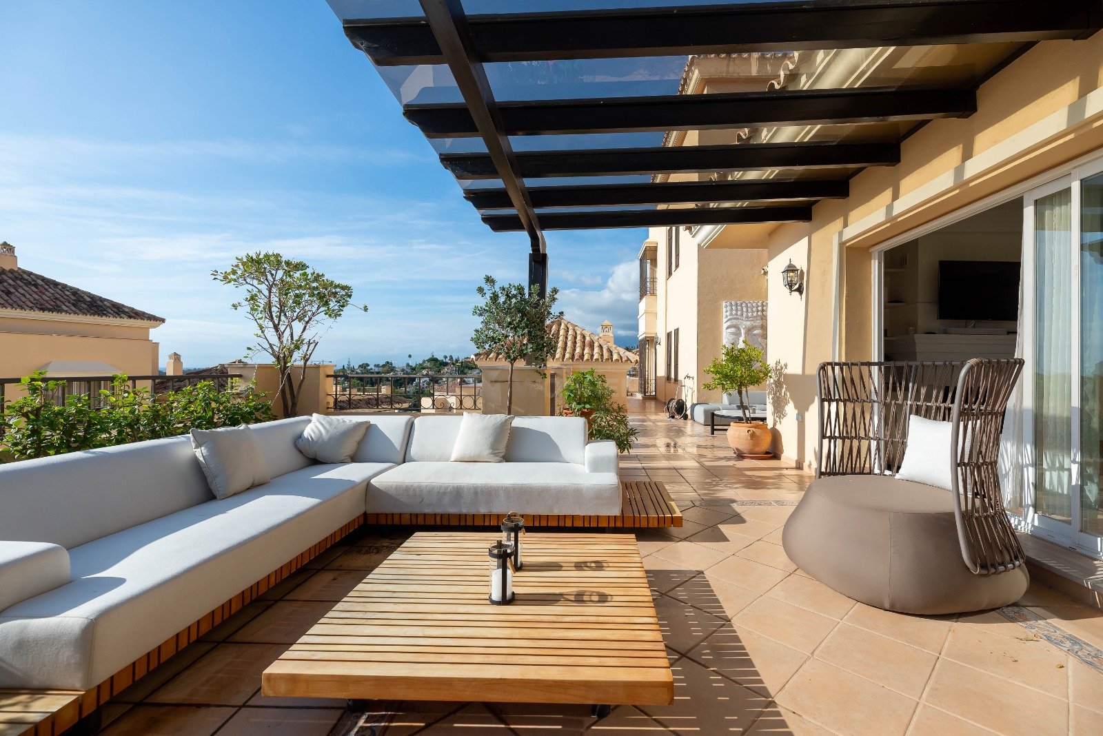 Dream Duplex Penthouse apartment in Elviria with views of the Mediterranean coast