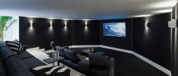 MARBELLA WOHNEN – HEIMKINO ZU HAUSE – Design and Installation