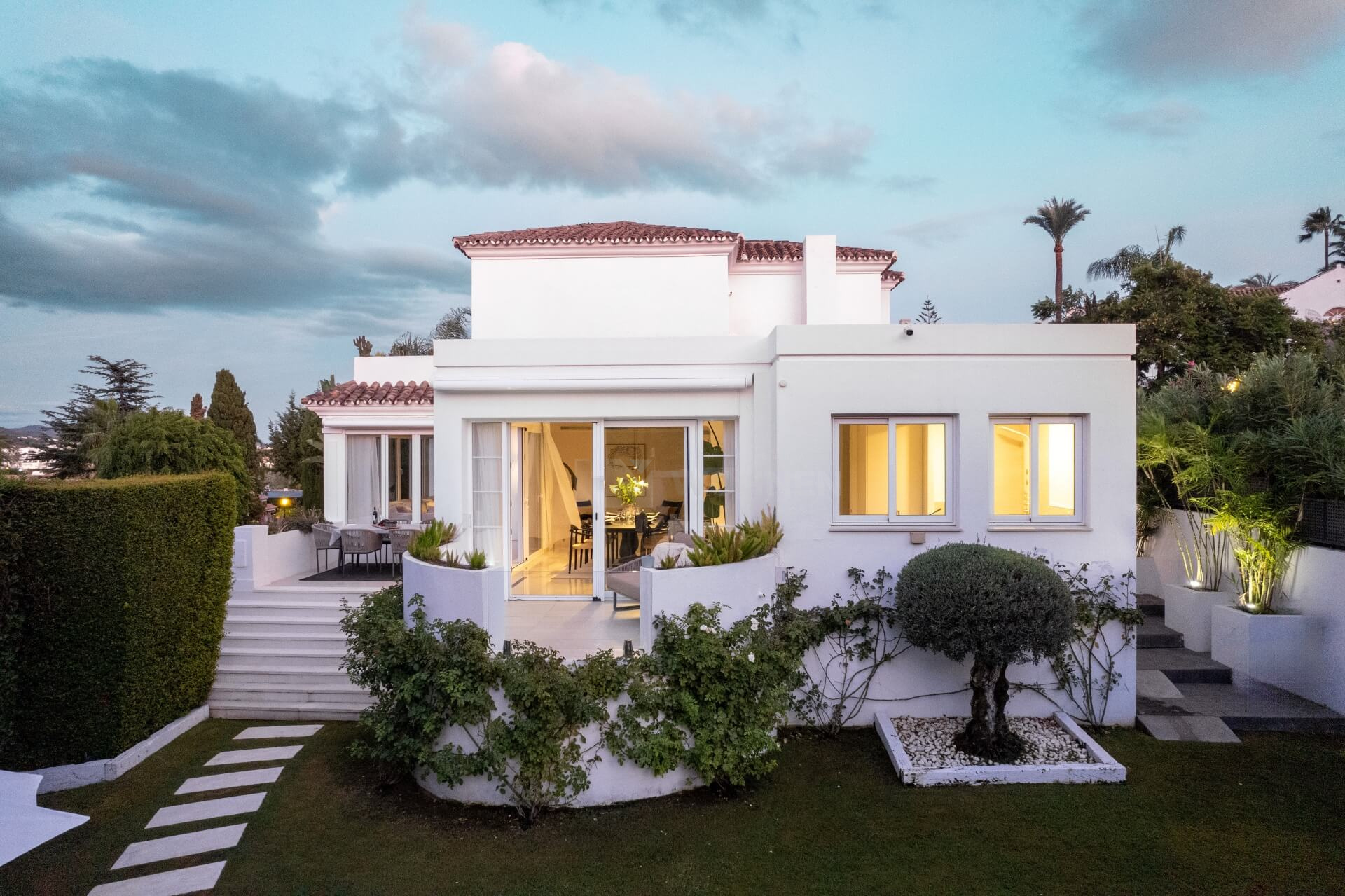 Luminous luxury villa with panoramic views