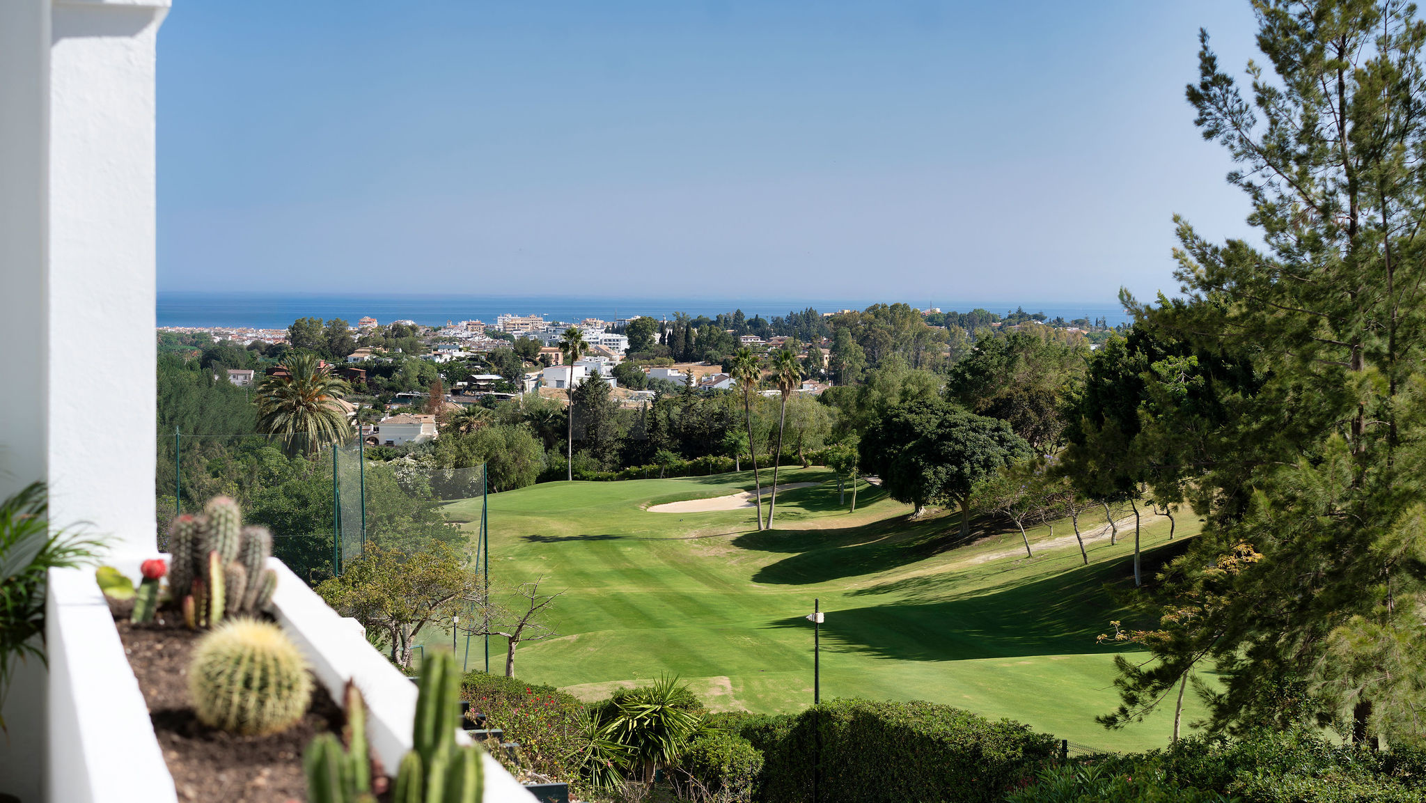 Apartamento reformado de estilo moderno en primera línea de golf en La Quinta