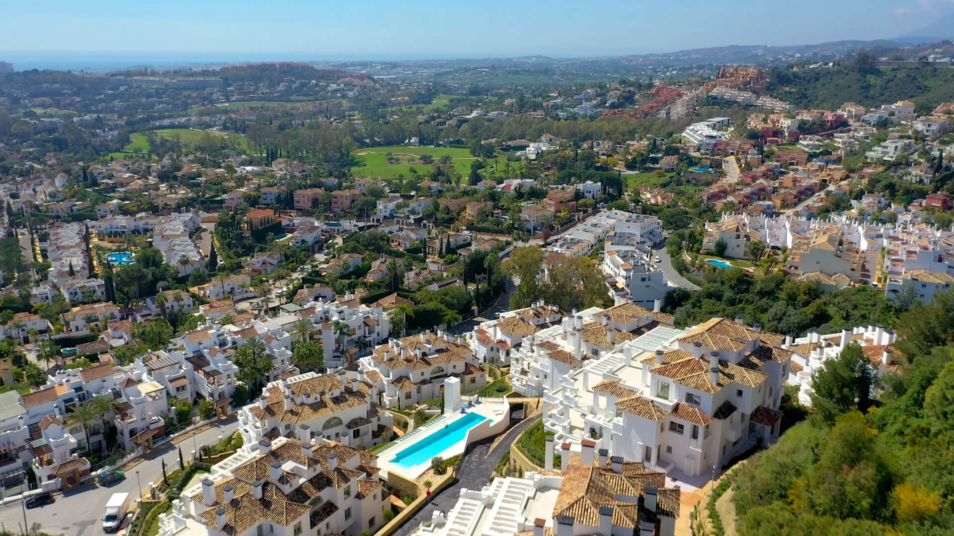 Wohnung mit Panoramablick auf das Meer in Nueva Andalucia