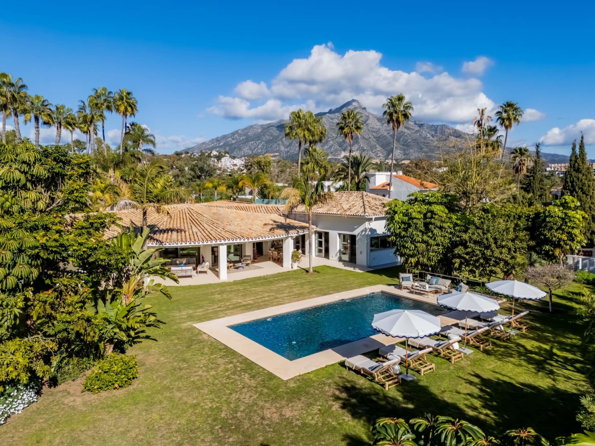 Exclusive Bungalow Villa in La Cerquilla Marbella