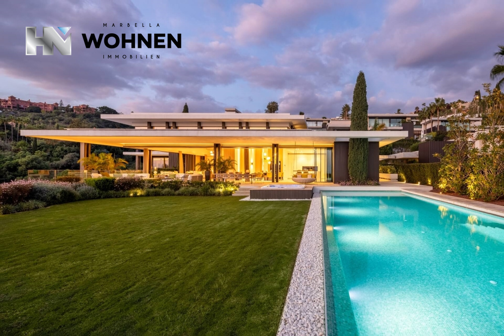 REAL ESTATE – MARBELLA WOHNEN – Property of the Month January 2025 – Exclusive modern villa with stunning sea views in The Hills – La Quinta – Marbella