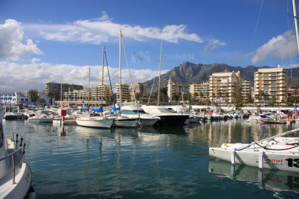 (English) MARBELLA – The Marbella marina has installed a webcam system to see the port in real time