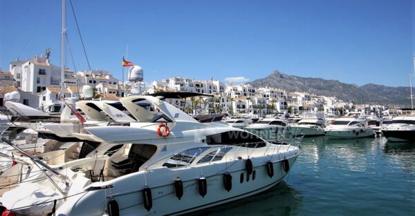 (English) MARBELLA – und Image von Puerto Banús, Marbella