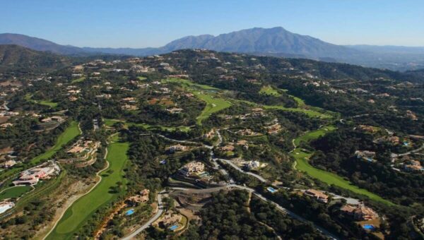 (English) REAL ESTATES – MARBELLA – The Mansions of La Zagaleta – Marbella