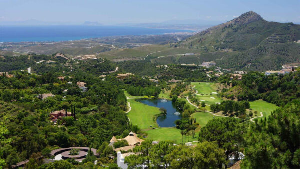 (English) REAL ESTATE – Malaga is positioned as a market for luxury homes for foreigners