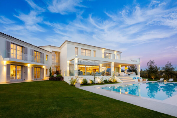 (English) REAL ESTATE – Marbella – Where the dream becomes reality
