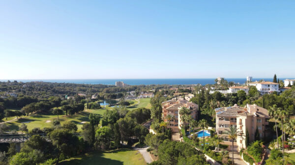 Penthouse mit atemberaubendem Panoramablick auf den Golfplatz und das Mittelmeer